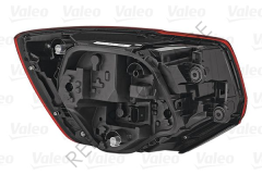 Audi Q2 Stop Lambası Sağ Oem 81A945070