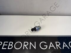 8945871010 89458-71010 Hilux Rail Sensörü 2.5d