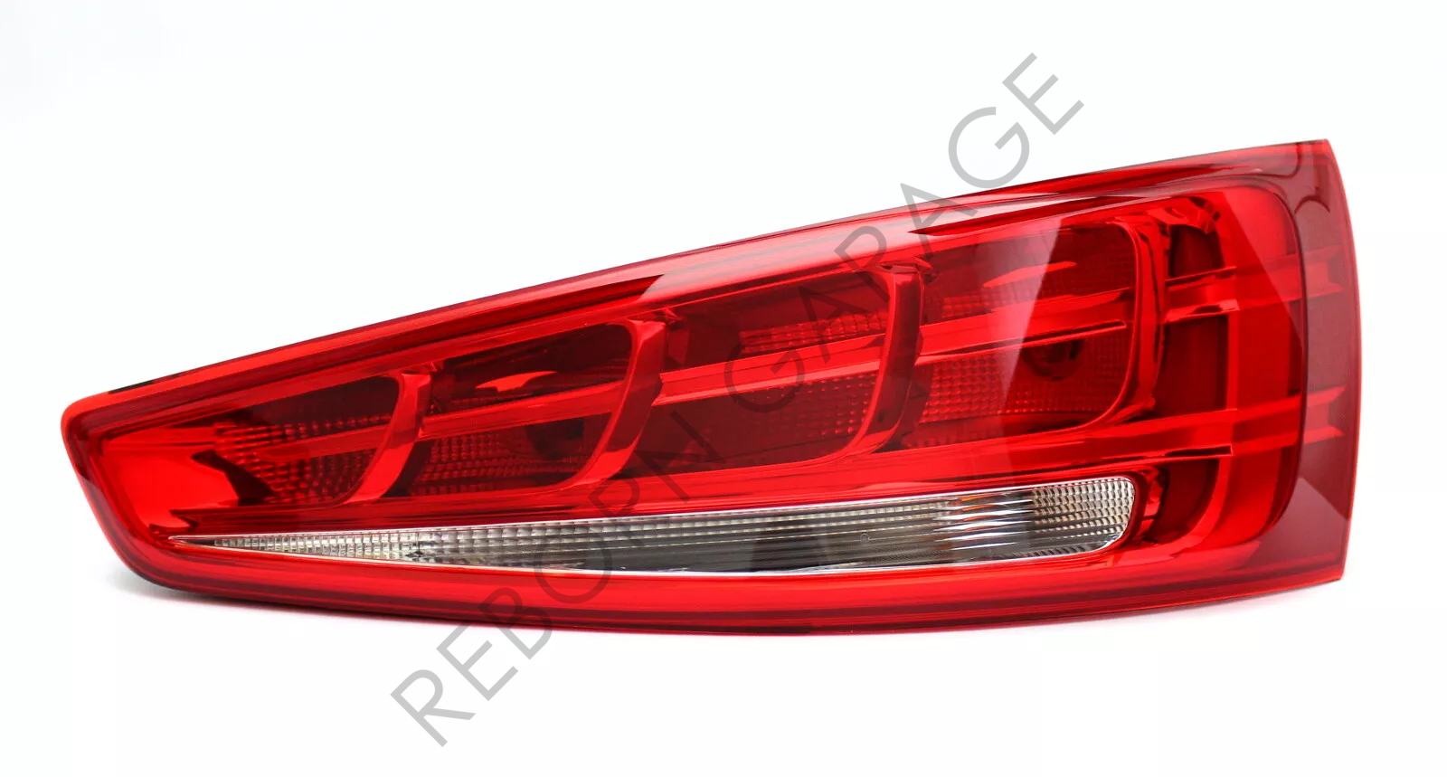Audi Q3 Stop Lambası Sağ Oem 8U0945094