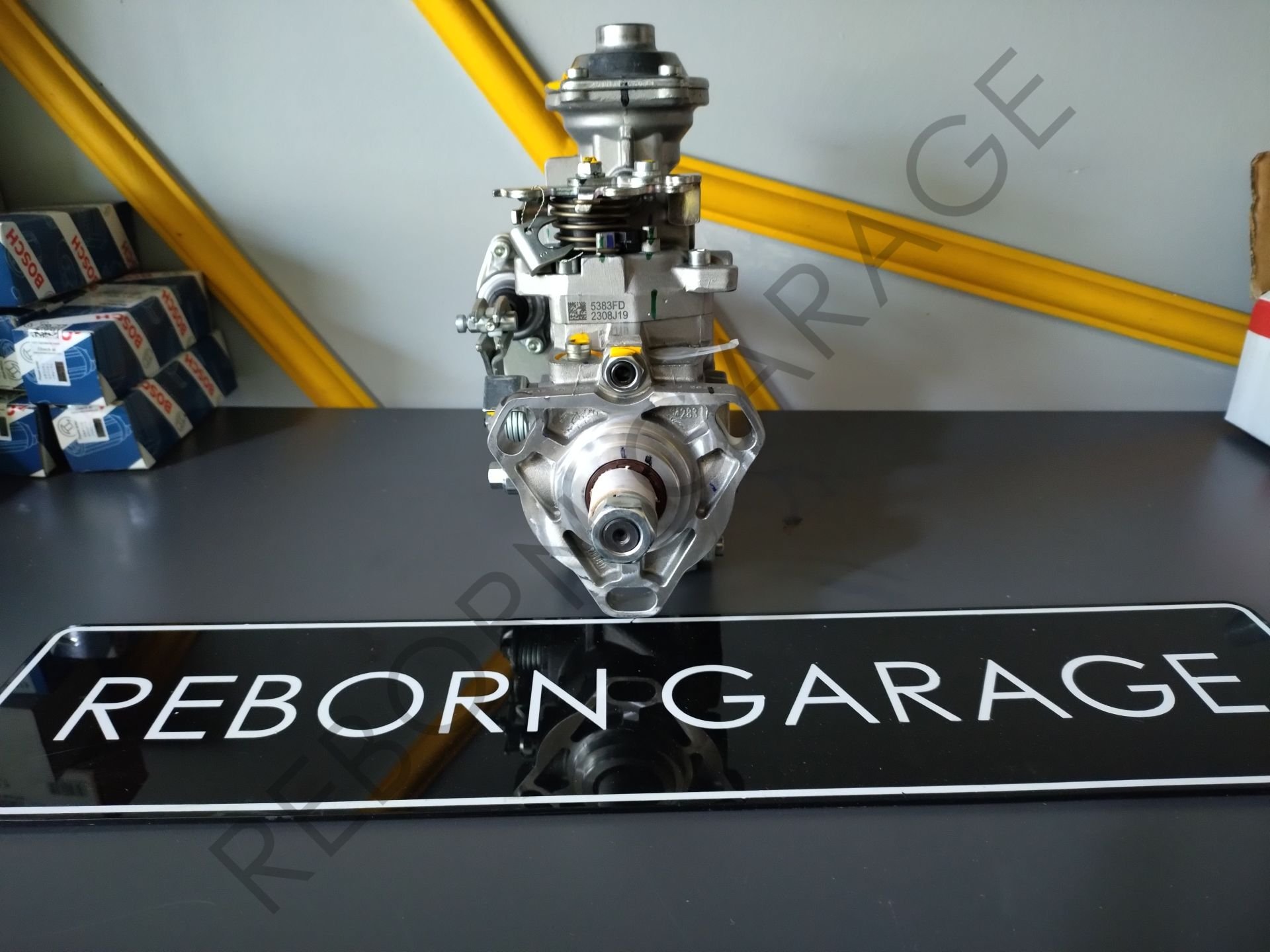 84300601 New Holland Mazot Pompası Bosch 0460424500