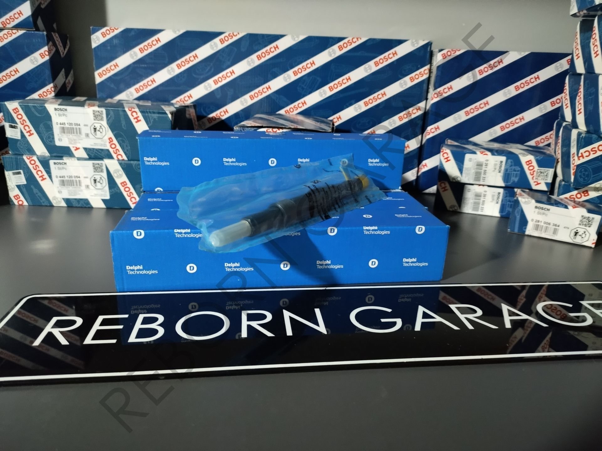 Delphi R00401Z Enjektör